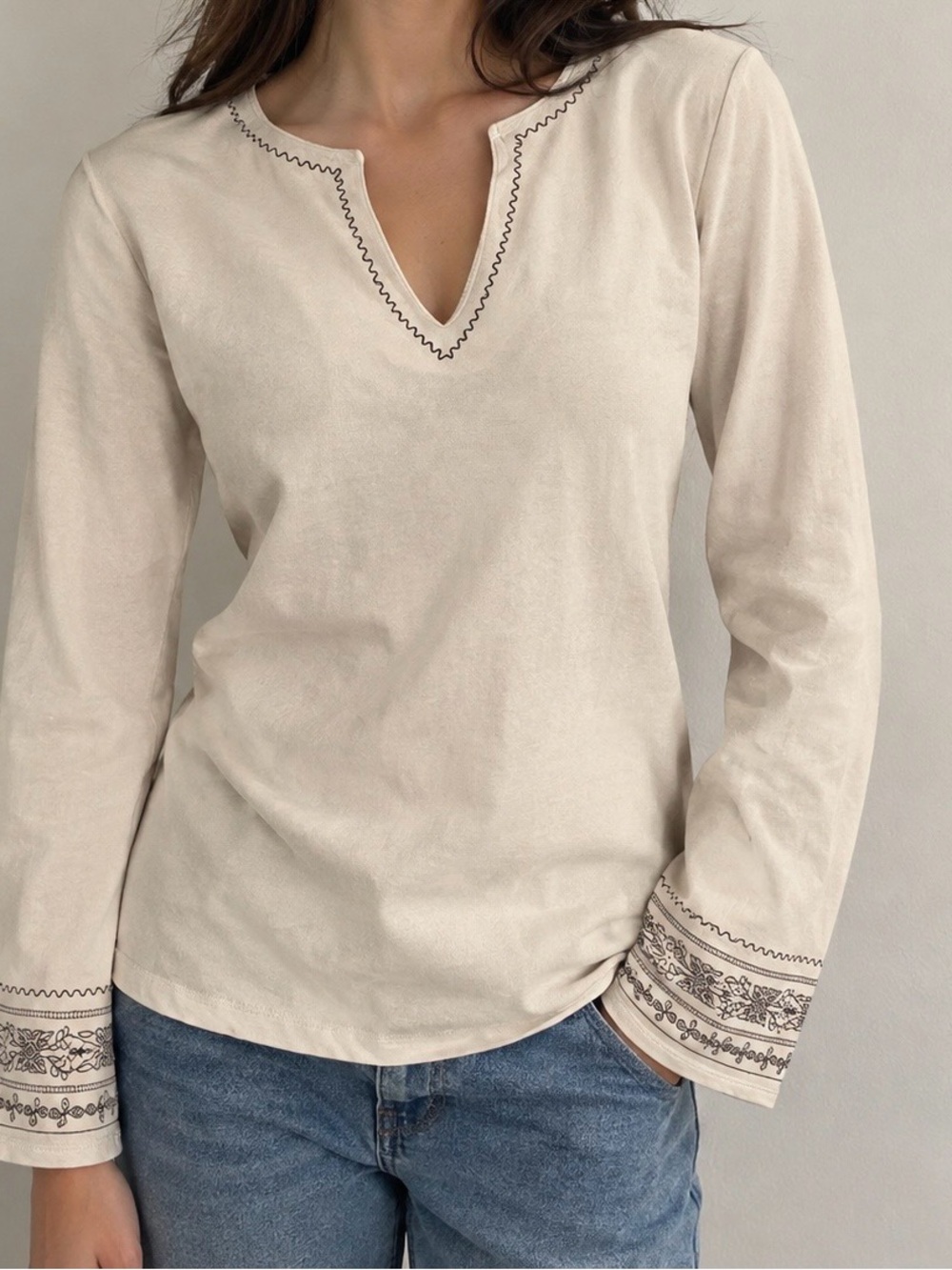 Women's Cream Embroidered V-Neck Long Sleeve Top